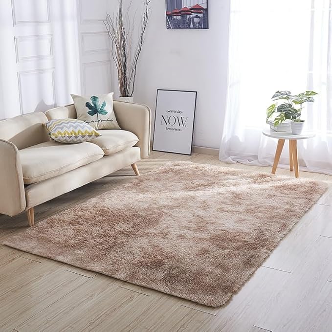 Fluffy carpet - Light Brown and beige